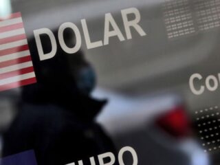 Dólar acelera avance sobre los $840 tras fuerte baja en tasa de interés del Banco Central