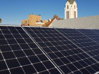 Generación solar es la segunda mayor fuente de energía eléctrica en Chile y supera por primera vez al carbón