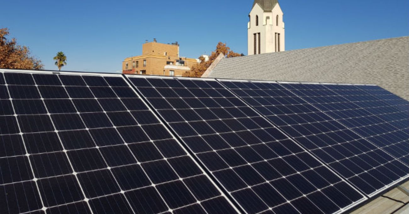 Generación solar es la segunda mayor fuente de energía eléctrica en Chile y supera por primera vez al carbón