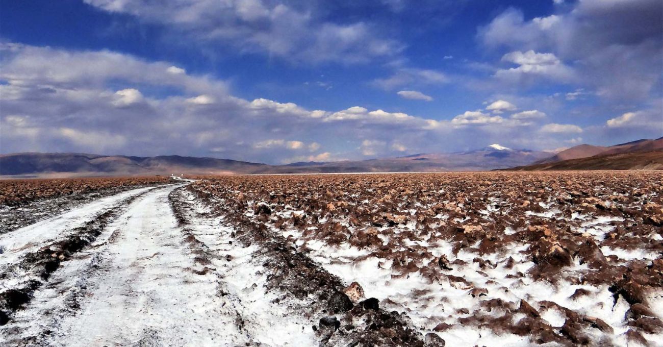 Wealth Minerals extiende convenio de cooperación con comunidad indígena quechua de Ollague para segunda campaña de perforación