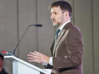 Transición energética: ministro Pardow se abre a discutir propuestas, aunque recalca sentido de urgencia