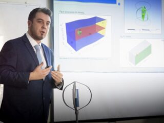 Tesista se adentró en el análisis de un aerogenerador de eje vertical y su potencial uso en Magallanes