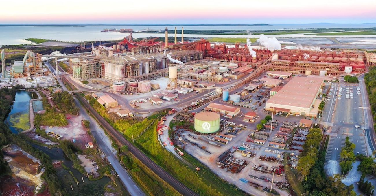Rio Tinto y Sumitomo producirán alúmina baja en carbono en la refinería de Queensland