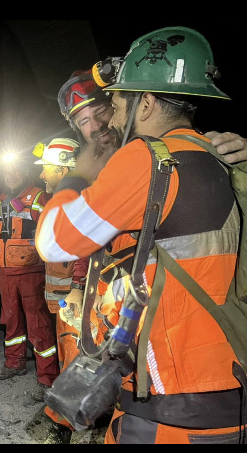 Trabajo en equipo permitió impecable rescate de trabajador durante evento sísmico en El Teniente