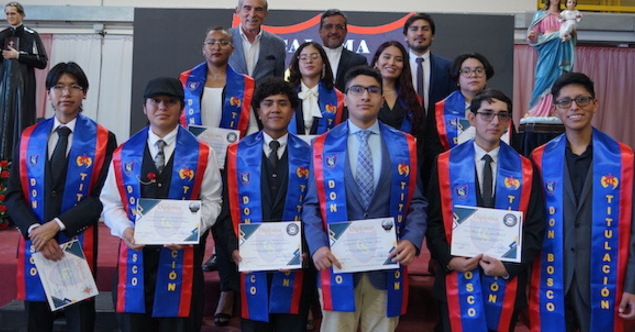 Minera El Abra sigue apoyando a Colegio Don Bosco Calama en su tercera generación de titulados