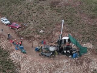 Bolivia: Eloro Resources anuncia una sólida estimación inicial de recursos minerales inferidos de 670 millones de toneladas 