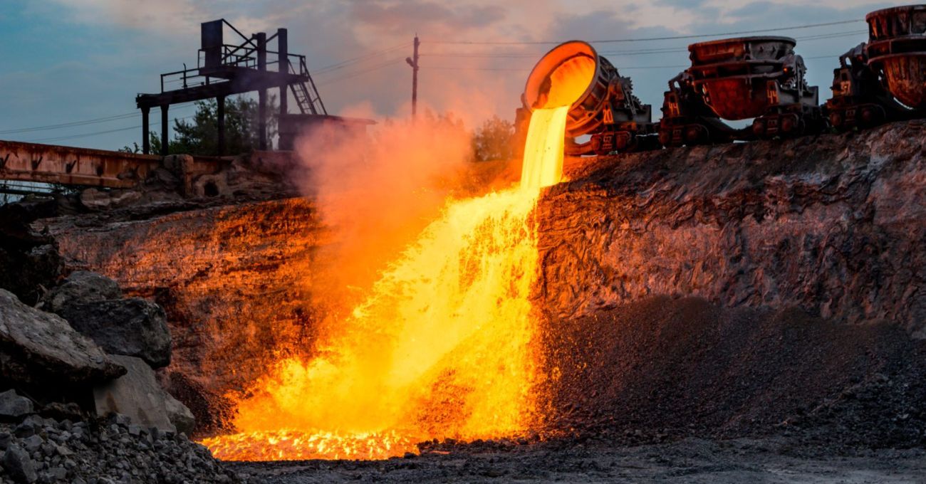 Precio del mineral de hierro sube por escasez de oferta en China