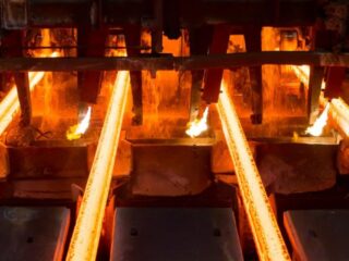ArcelorMittal contempla una gran adquisición en el sector del acero