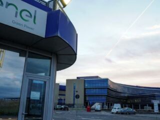 Enel Green Power Chile inicia construcción de proyecto en formato híbrido