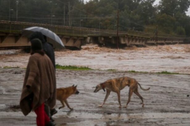 Sistema frontal: Regiones del Maule, Ñuble y Biobío siguen bajo alerta roja