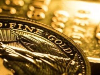 El oro no pierde su sitial entre los inversionistas a medida que se acerca el fin del ciclo de alza de tasas de la Fed