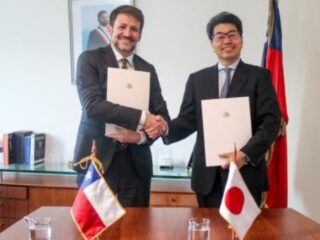 Ministerio de Energía firma MoU con Banco Japonés para la Cooperación Internacional que busca impulsar desarrollo del hidrógeno verde