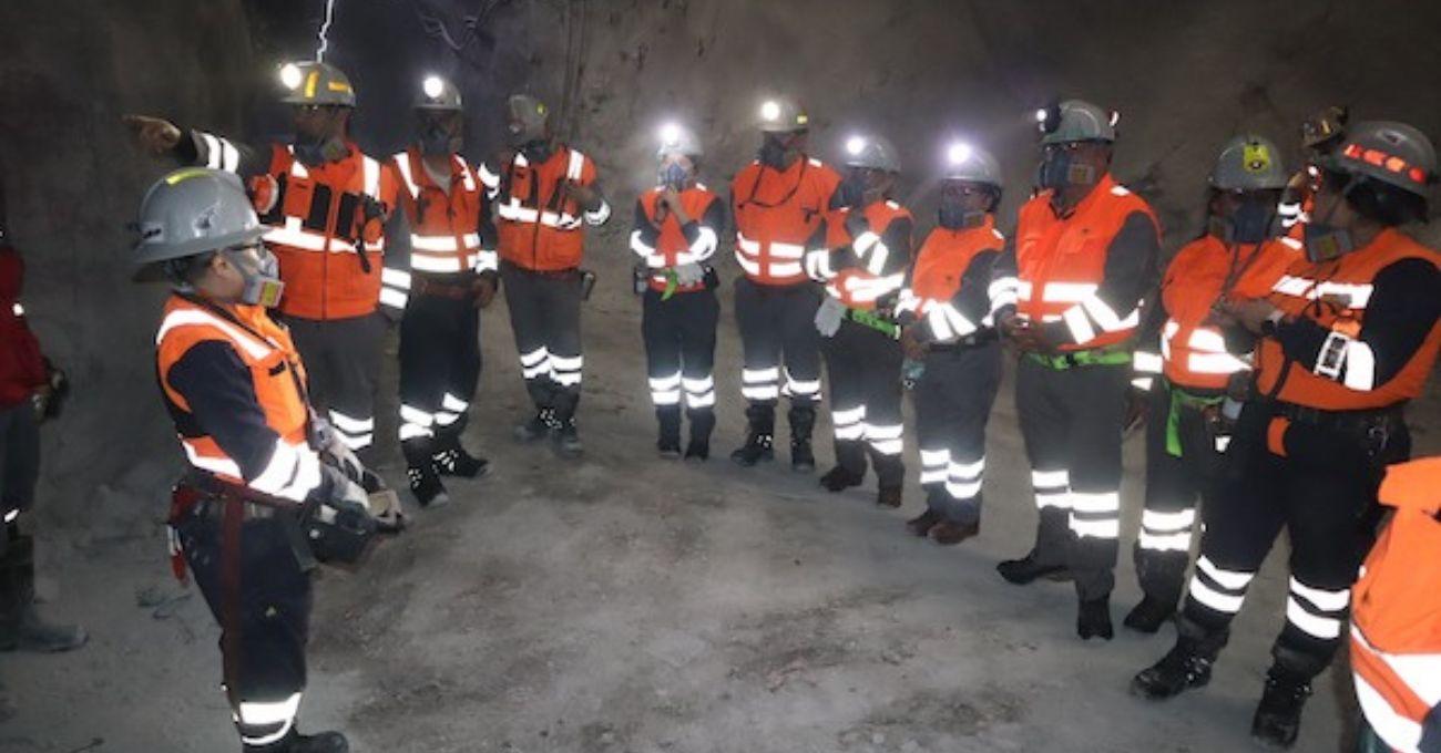 Familiares de trabajadores conocieron realidad de Mina Subterránea de Chuqui