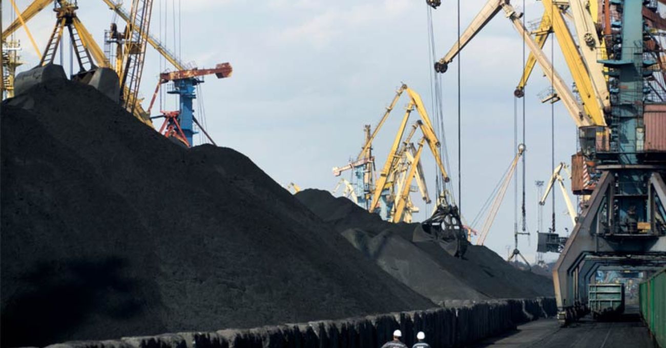 Aumentan las importaciones de carbón en China en julio debido a la ola de calor