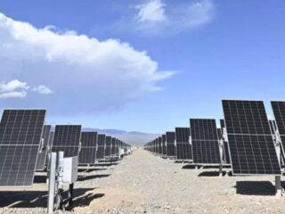 La mina de litio más grande de Argentina ya usa energía renovable de YPF Luz
