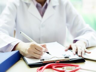 Carrera de medicina: Estas son las universidades donde dura seis años