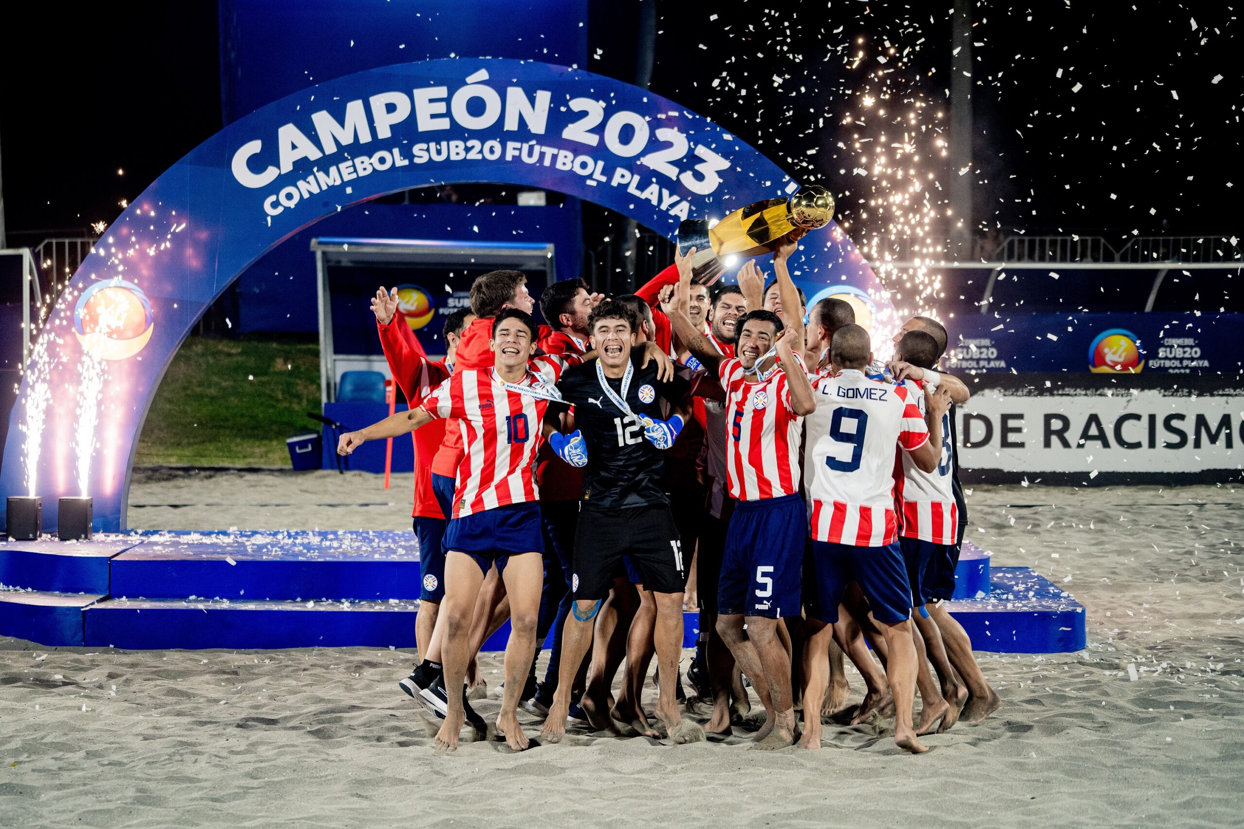 Chile Sub20 sube al podio por primera vez en el Sudamericano de Fútbol Playa en Iquique