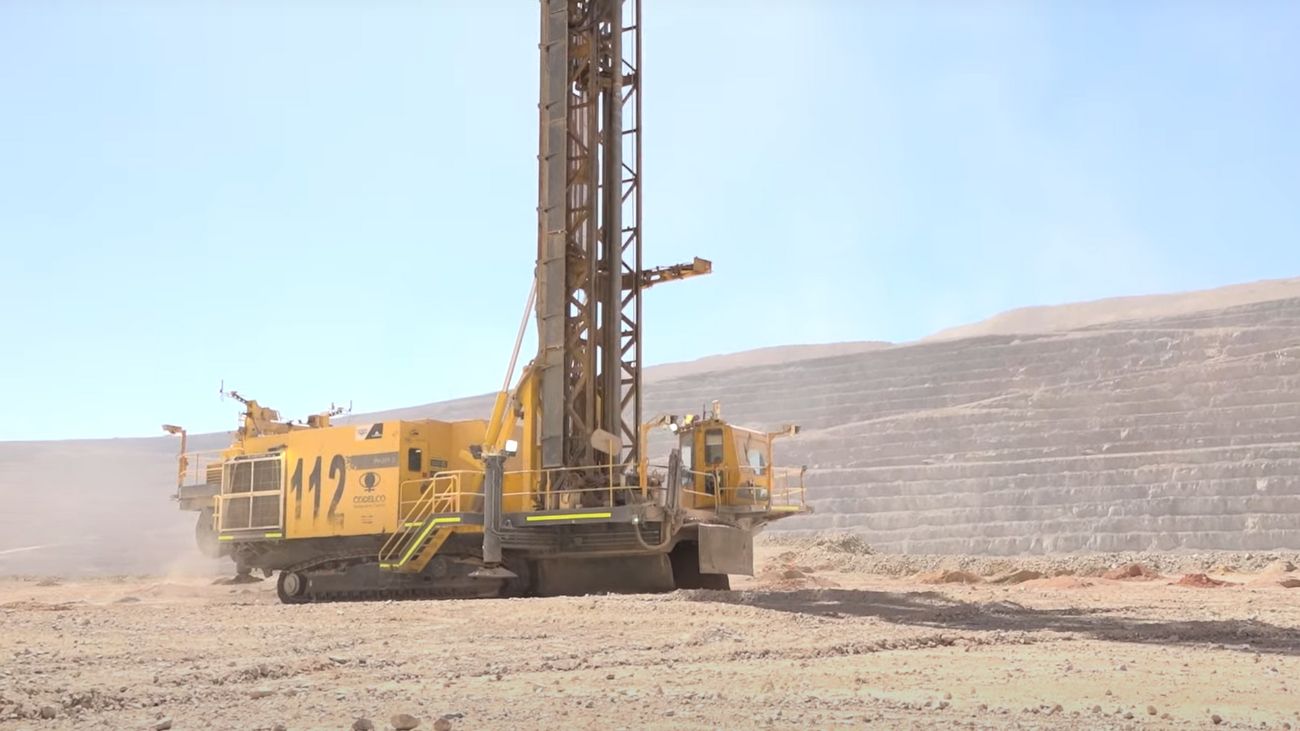 Codelco enfrenta desafíos mientras crece su deuda y busca un nuevo CEO