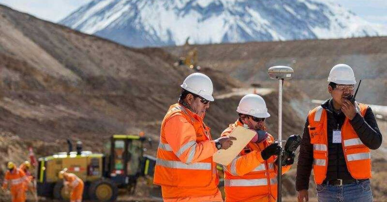 12 Millones de Pesos, Los Mejores Sueldos en Minería: Descubre las Carreras y Salarios en esta Industria