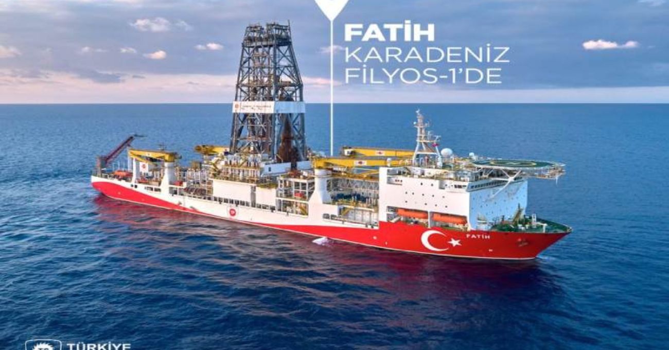 El buque de perforación de Turquía inicia operaciones en el Mar Negro
