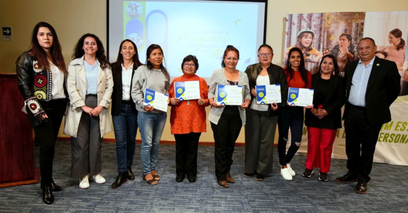 Emprendedoras de Tarapacá culminan Academia “Mujeres con Sentido Inclusivo 2023”