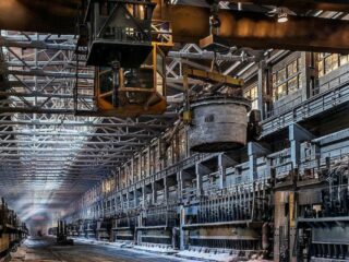 Glencore Compra Solo una Pequeña Porción de Aluminio Según Documentos Regulatorios