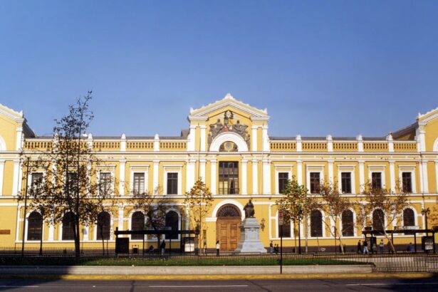 La Universidad de Chile Ofrece Oportunidades Laborales: Descubre Cómo Postular