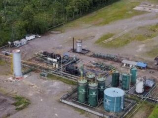 Prohibición de minería y explotación petrolera le costará miles de millones a Ecuador