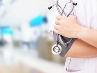 Conoce las vacantes disponibles para trabajar en Red de Salud UC CHRISTUS