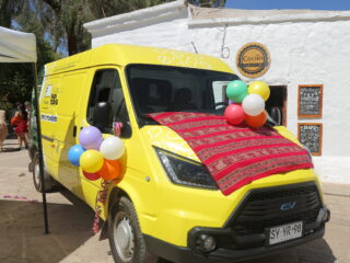 Un vehículo 100% eléctrico llamado Fraccionín entregará medicamentos a las comunidades del Salar de Atacama