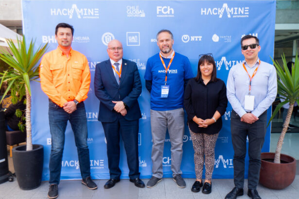 Hackamine: Universitarios de Antofagasta participan en maratónica jornada de programación para clasificar como los nuevos talentos de la minería