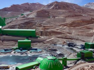 Caserones obtiene Sello Copper Mark y Molibdeno Mark, acreditando una operación sustentable - Caserones
