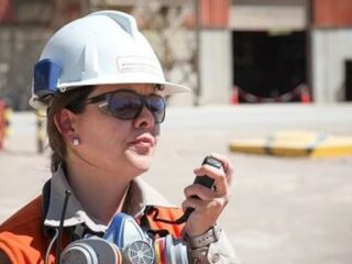 Argentina: No solo exportación - la minería lleva 29 meses de crecimiento del empleo y aumentó la participación femenina