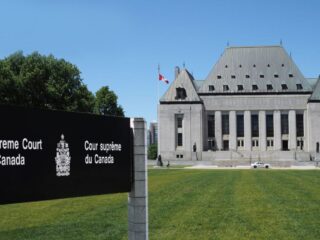 La Corte Suprema de Canadá Declara Inconstitucional la Ley Federal de Impacto Ambiental