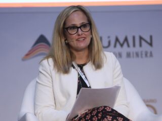 Perú: BHP alcanza 35% de representación femenina en su fuerza de trabajo
