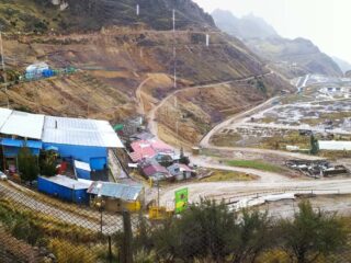 Nueva exploración en Mina Julcani: Prometedora expansión con oro y cobre en el horizonte