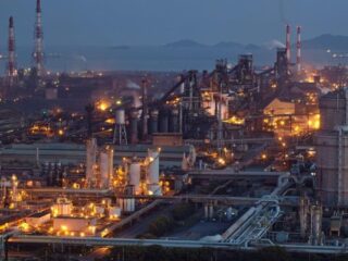 JFE Steel de Japón en Negociaciones para Adquirir Participación en el Negocio de Carbón de Teck