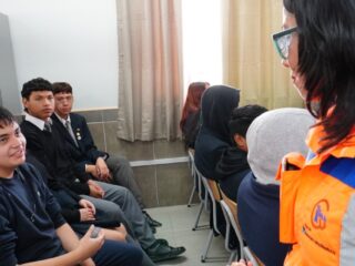 Estudiantes del Colegio Don Bosco de Calama participan en charlas sobre seguridad laboral