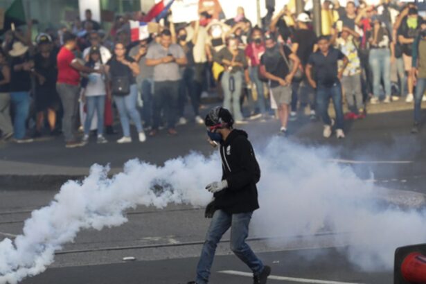 Las protestas antiminería en Panamá se intensifican, pese al llamado a "cordura" del presidente