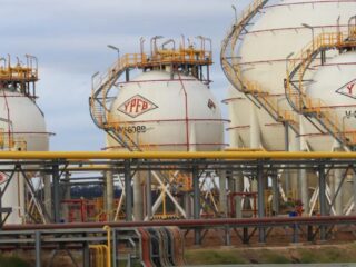 YPFB Garantiza el Abastecimiento de Diésel en Bolivia