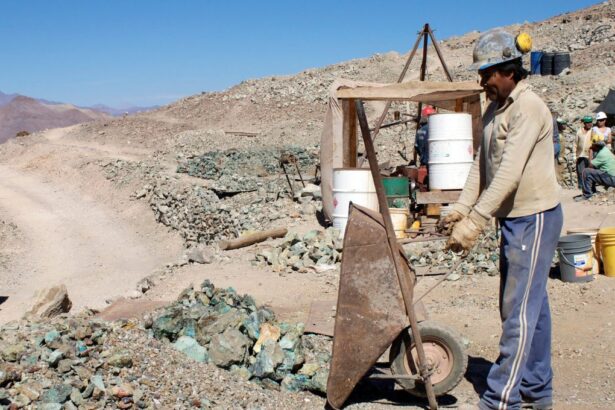 Las Ventajas para Pequeños Mineros con la Rebaja en la Patente de Explotación