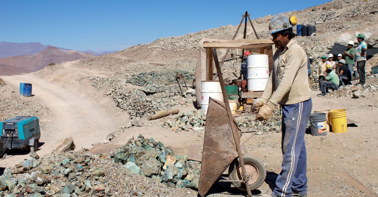 Las Ventajas para Pequeños Mineros con la Rebaja en la Patente de Explotación