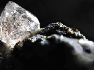 Lucapa brilla con la venta de diamantes en Angola