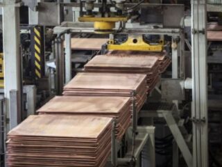 Cobre sube, pero las perspectivas de la demanda siguen siendo sombrías