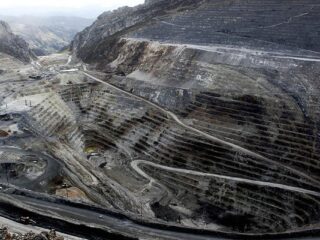 Perú: Impulso en la Producción Nacional de Zinc: Antamina y Volcan Tomando la Delantera