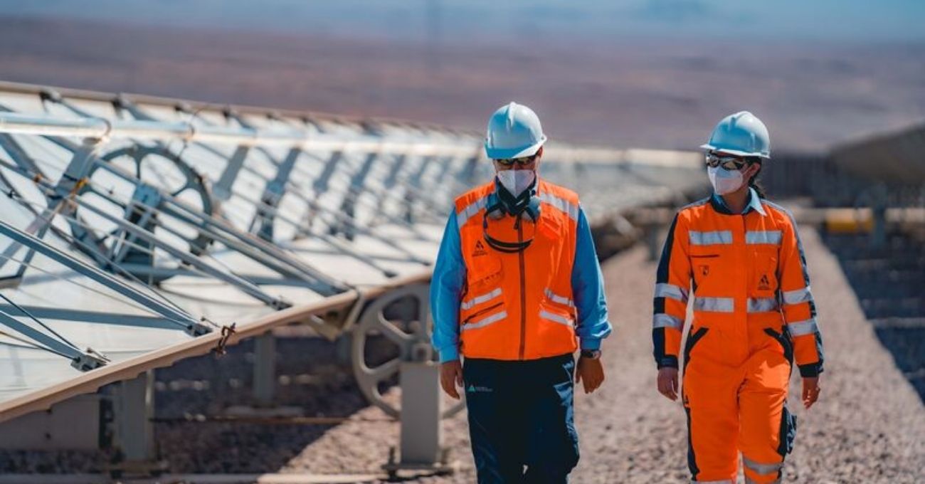 Antofagasta Minerals ofrece puestos de trabajo para tres operaciones y Corporativo