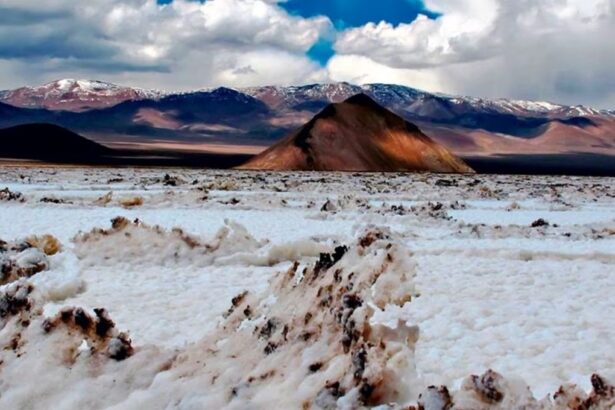 Codelco acuerda comprar en US$ 244 millones empresa dueña de proyecto de litio en el Salar de Maricunga