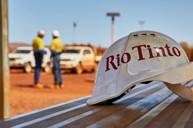 Rio Tinto Ajusta Estimaciones de Producción de Hierro