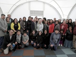 Collahuasi inicia construcción de escuela básica de Punta Lavapié en Arauco arrasada por incendios forestales
