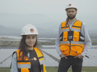 “Suncast revoluciona la eficiencia solar: Inteligencia Artificial aumenta la producción anual en Parques Solares"